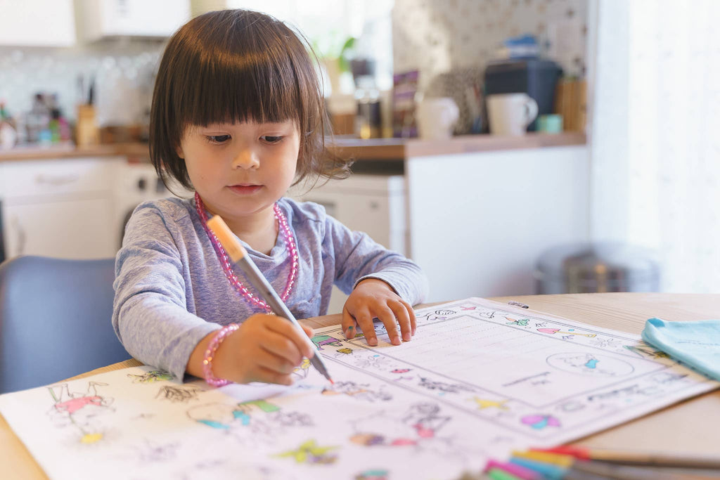 Eatsleepdoodle - Peter Rabbit™ Placemat to Go - Colouring Craft Kit