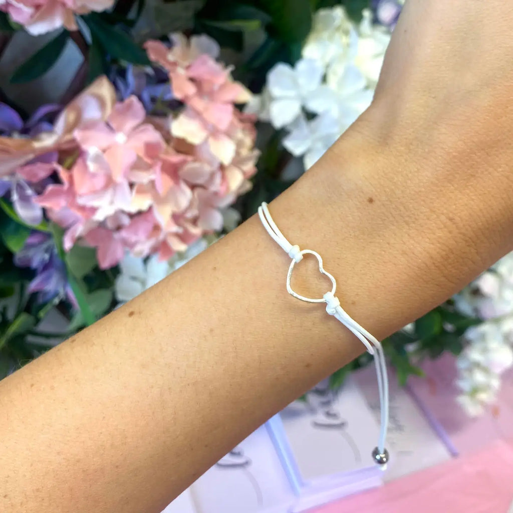 Letterbox Love- Strong Mums Club Bracelet- Baby at the bank