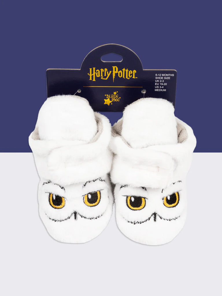 Blade and Rose- Harry Potter™ Hedwig Booties- Baby at the bank