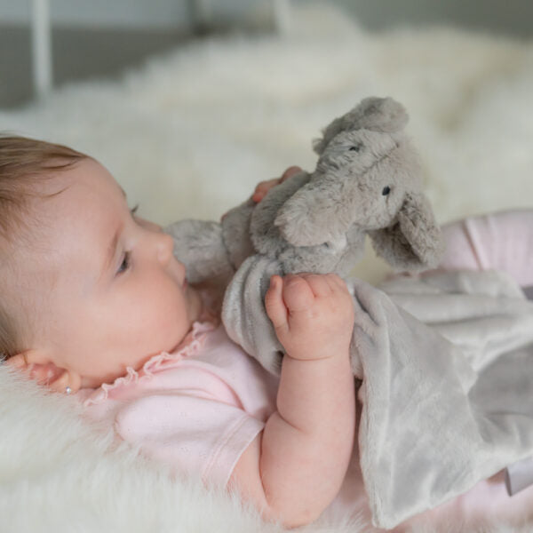 Ziggle- Elephant Plush Comforter Blanket- Baby at the bank