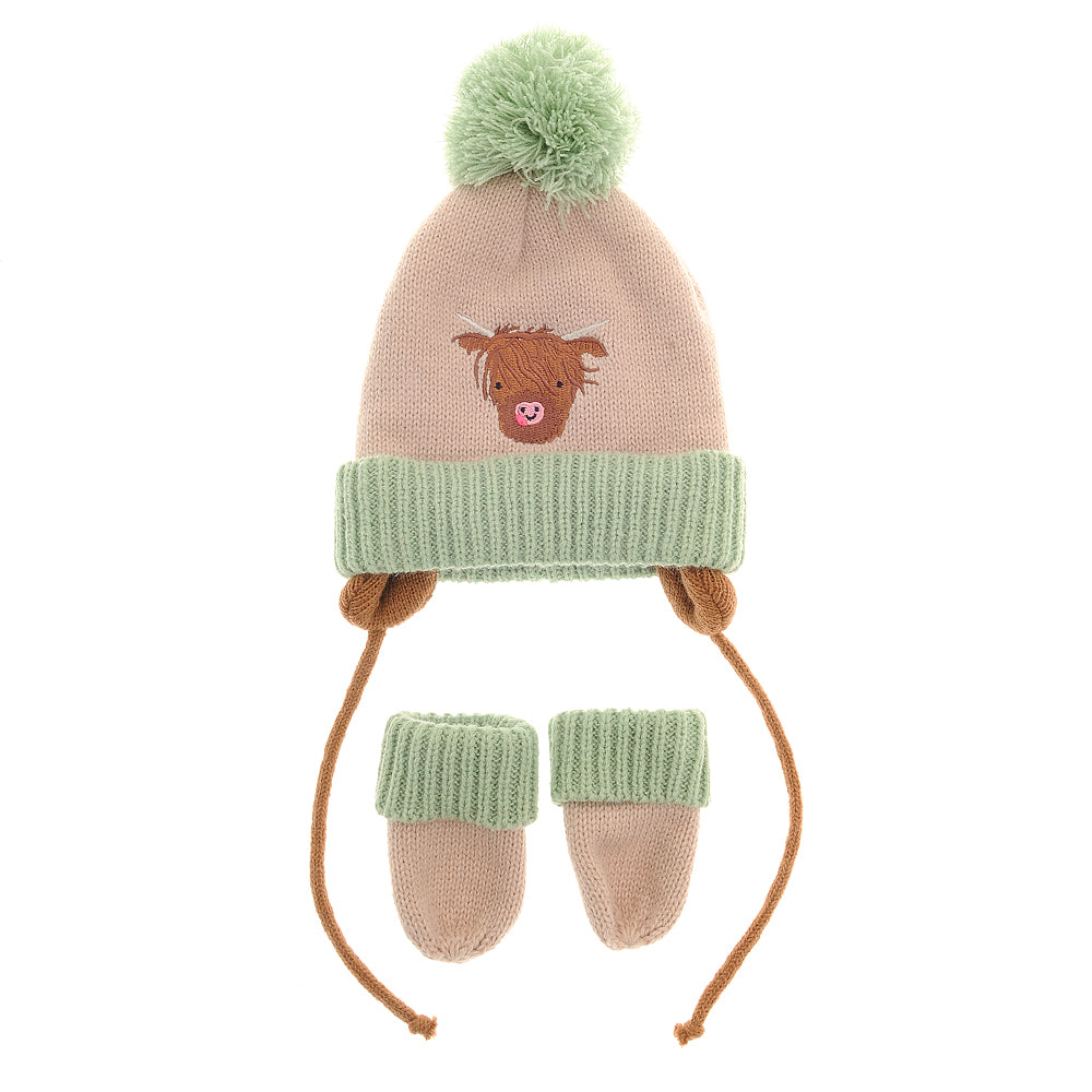 Ziggle- Highland Cow Wooly Hat and Mittens- Baby at the bank