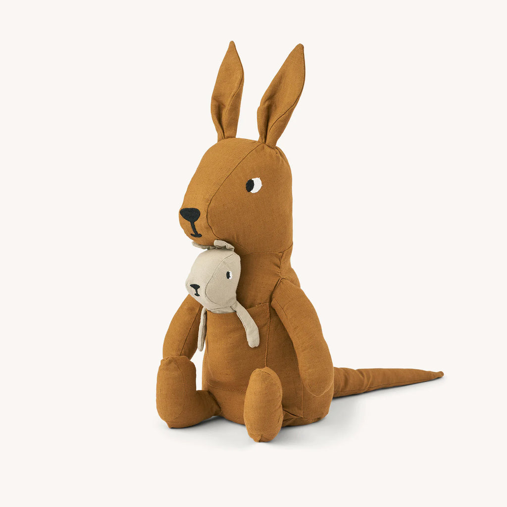 Liewood - Halfdan Kangaroo Teddy- Baby at the bank