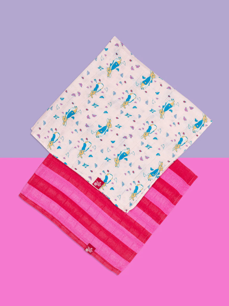 Blade and Rose- Love Summer 2pk Muslin Squares- Baby at the bank