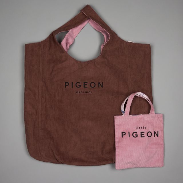 Pigeon Organics- Giant Tote & Mini Me Bag Set Nutmeg/Pink- Baby at the bank